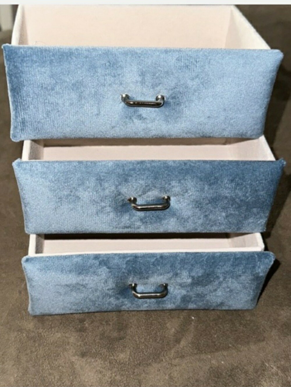 Blue Velvet 3-Drawer Chest with Silver Legs - Unbranded - Picture 6 of 14